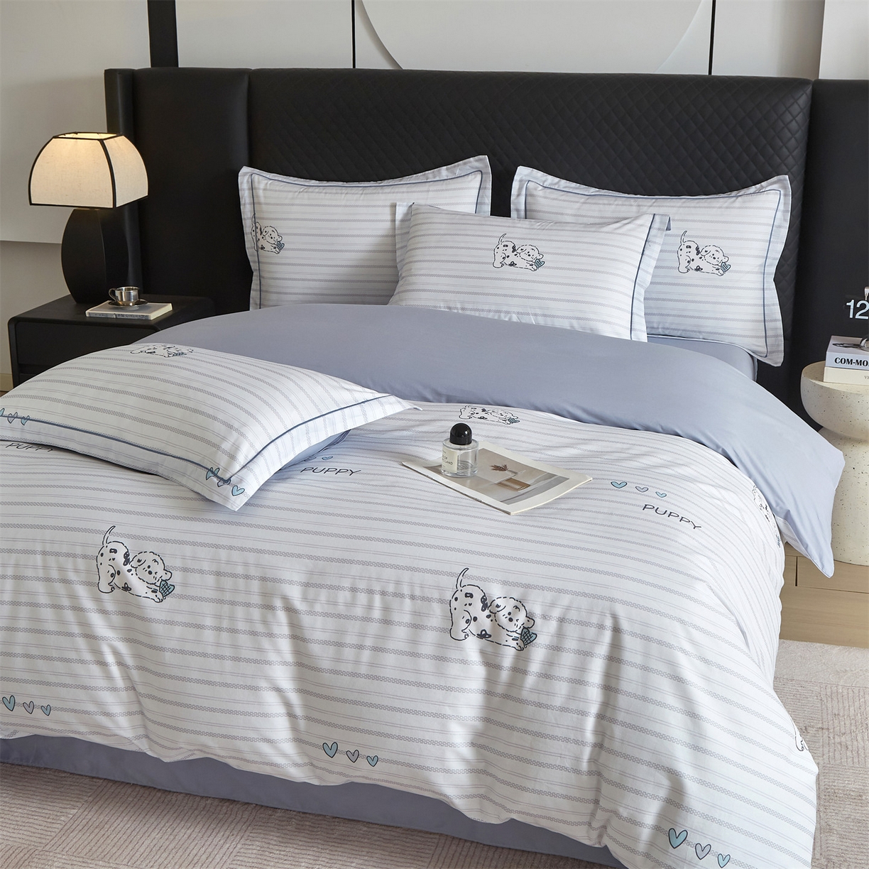 91家纺网 家纺一手货源 找家纺 曼秀琳 2026新款铂金棉数码印花四件套(全棉133*76) 可提供买家秀图片 小奶盖-兰