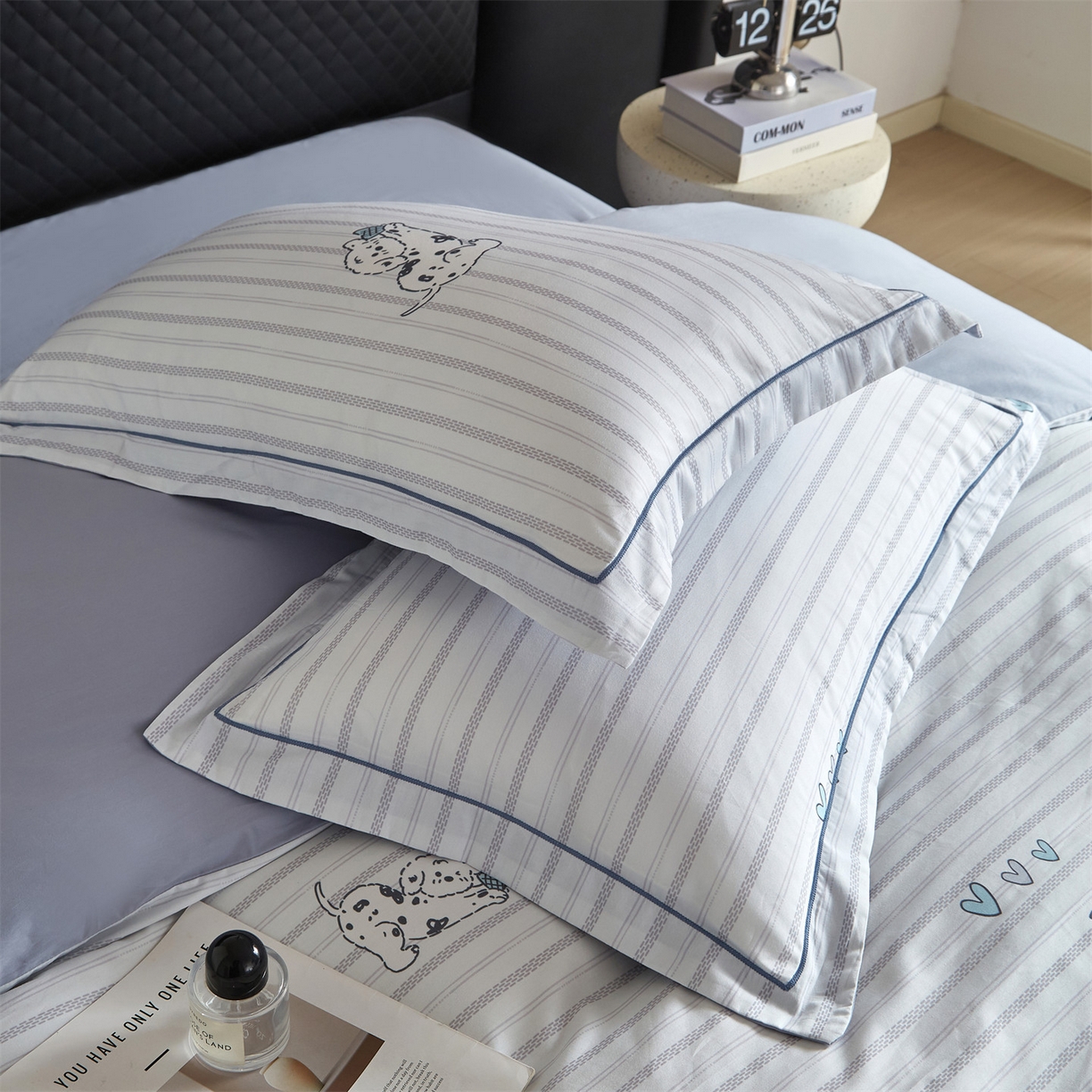 91家纺网 家纺一手货源 找家纺 曼秀琳 2026新款铂金棉数码印花四件套(全棉133*76) 可提供买家秀图片 小奶盖-兰