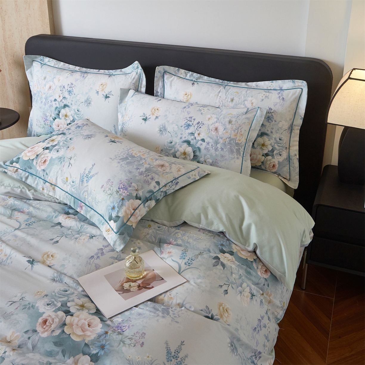 91家纺网 家纺一手货源 找家纺 曼秀琳 2026新款铂金棉数码印花四件套(全棉133*76) 可提供买家秀图片 馨颜-兰