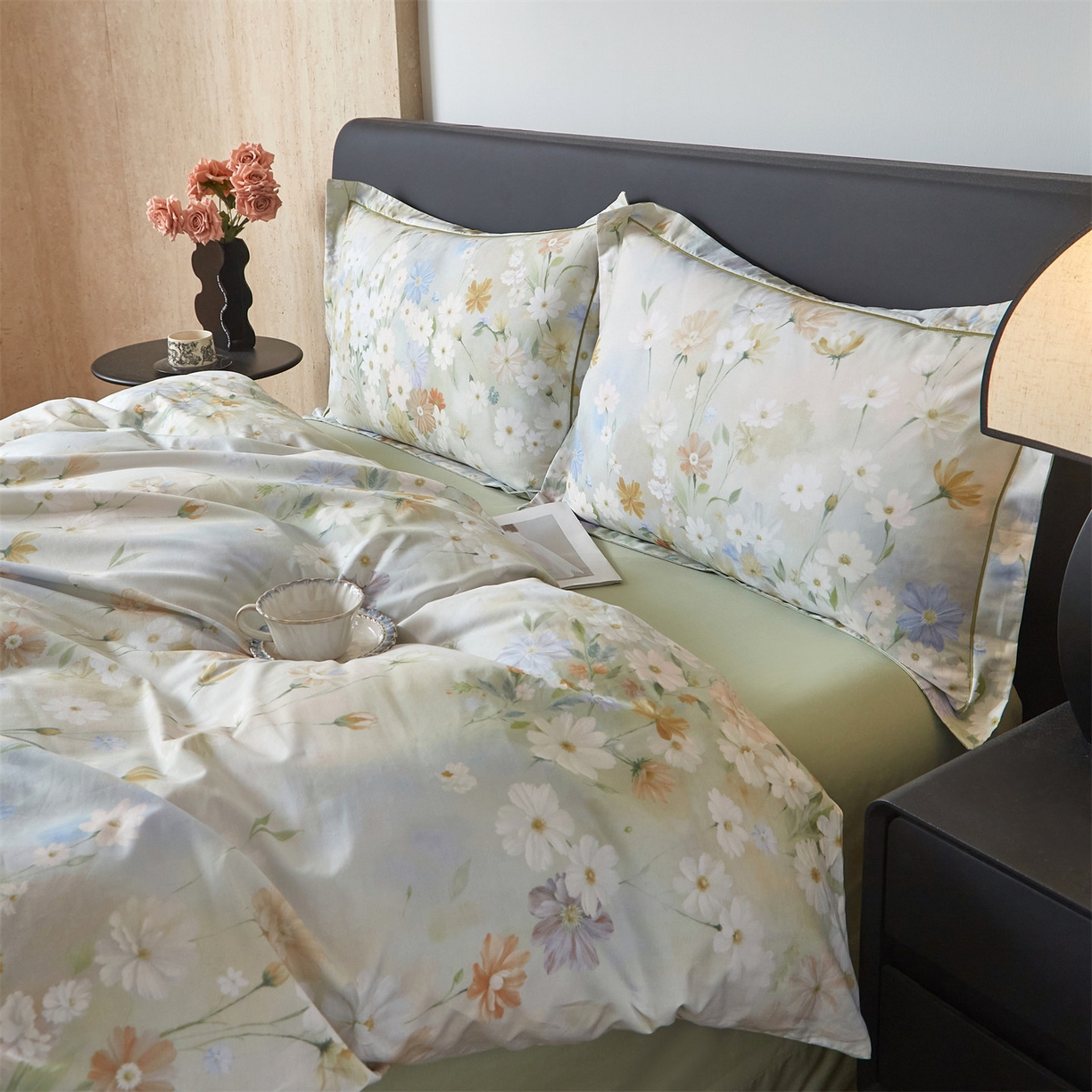 91家纺网 家纺一手货源 找家纺 曼秀琳 2026新款铂金棉数码印花四件套(全棉133*76) 可提供买家秀图片 逸风随香-绿