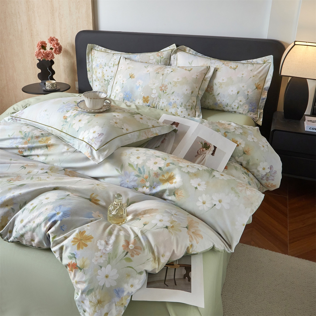 91家纺网 家纺一手货源 找家纺 曼秀琳 2026新款铂金棉数码印花四件套(全棉133*76) 可提供买家秀图片 逸风随香-绿