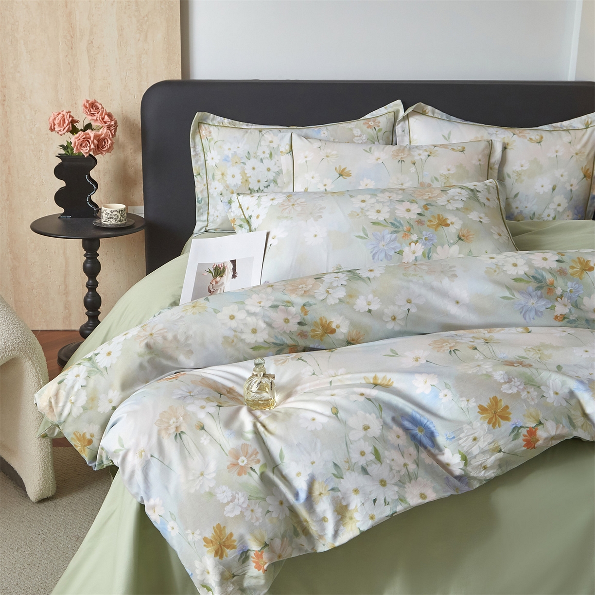 91家纺网 家纺一手货源 找家纺 曼秀琳 2026新款铂金棉数码印花四件套(全棉133*76) 可提供买家秀图片 逸风随香-绿