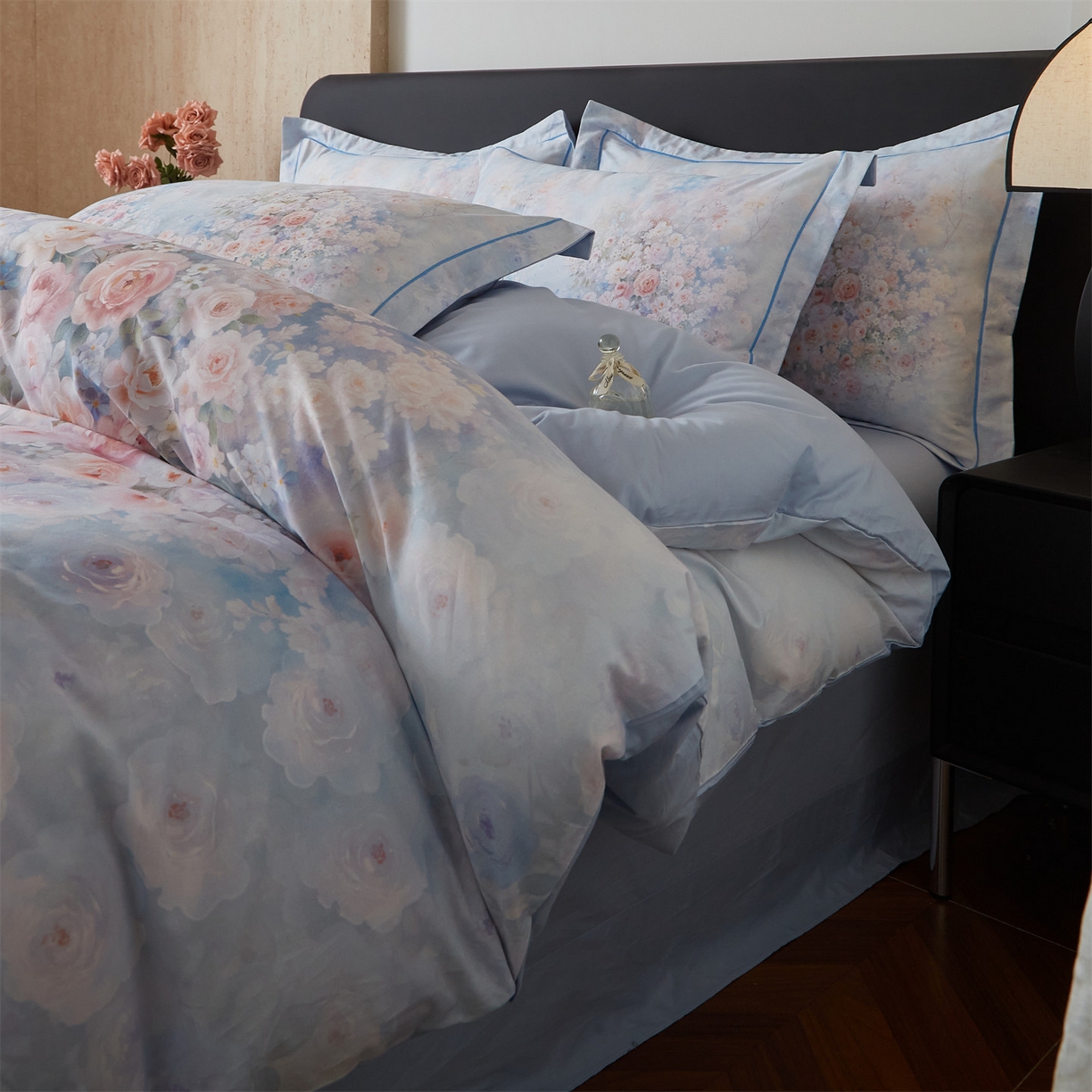 91家纺网 家纺一手货源 找家纺 曼秀琳 2026新款铂金棉数码印花四件套(全棉133*76) 可提供买家秀图片 油画意境-兰