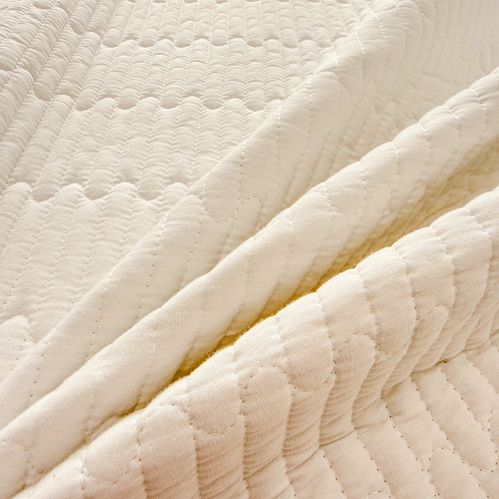 91家纺网 家纺一手货源 找家纺 雅萱家纺 2026新款双面全棉高温砂洗床盖系列 白月光