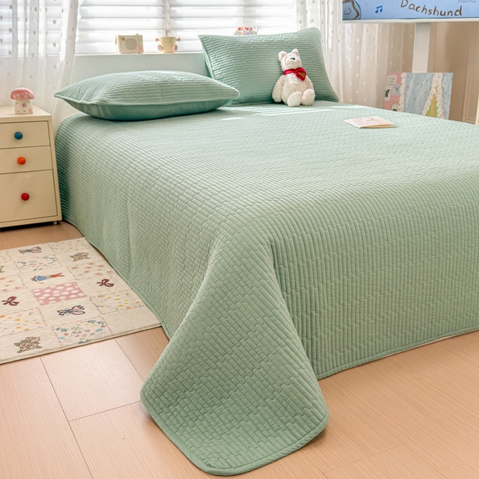 91家纺网 家纺一手货源 找家纺 雅萱家纺 2026新款双面全棉高温砂洗床盖系列 森林绿