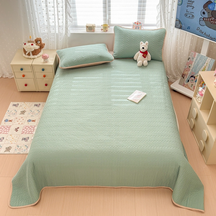 91家纺网 家纺一手货源 找家纺 雅萱家纺 2026新款双面全棉高温砂洗床盖系列 浅咖绿