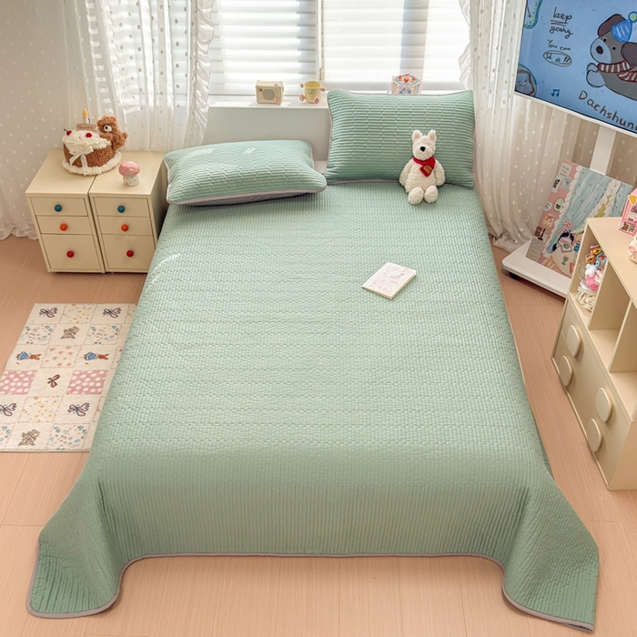 91家纺网 家纺一手货源 找家纺 雅萱家纺 2026新款双面全棉高温砂洗床盖系列 浅灰绿