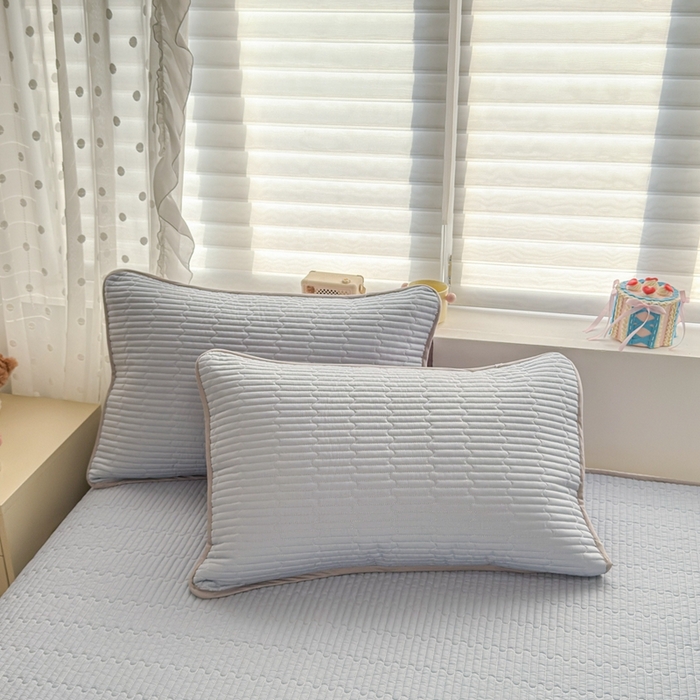 91家纺网 家纺一手货源 找家纺 雅萱家纺 2026新款双面全棉高温砂洗床盖系列 浅灰蓝