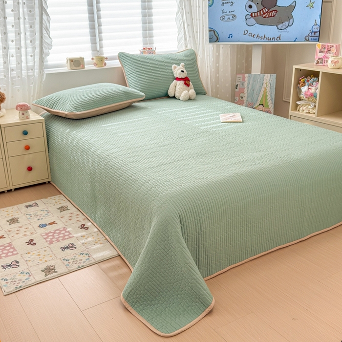 91家纺网 家纺一手货源 找家纺 雅萱家纺 2026新款双面全棉高温砂洗床盖系列 浅咖绿