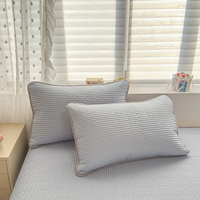 91家纺网 家纺一手货源 找家纺 雅萱家纺 2026新款双面全棉高温砂洗床盖系列 浅灰蓝