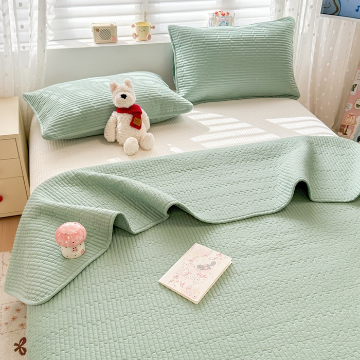 91家纺网 家纺一手货源 找家纺 雅萱家纺 2026新款双面全棉高温砂洗床盖系列 森林绿