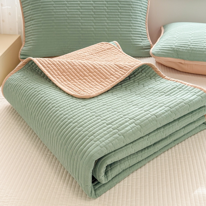 91家纺网 家纺一手货源 找家纺 雅萱家纺 2026新款双面全棉高温砂洗床盖系列 浅咖绿