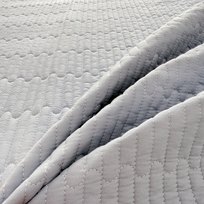 91家纺网 家纺一手货源 找家纺 雅萱家纺 2026新款双面全棉高温砂洗床盖系列 浅灰蓝