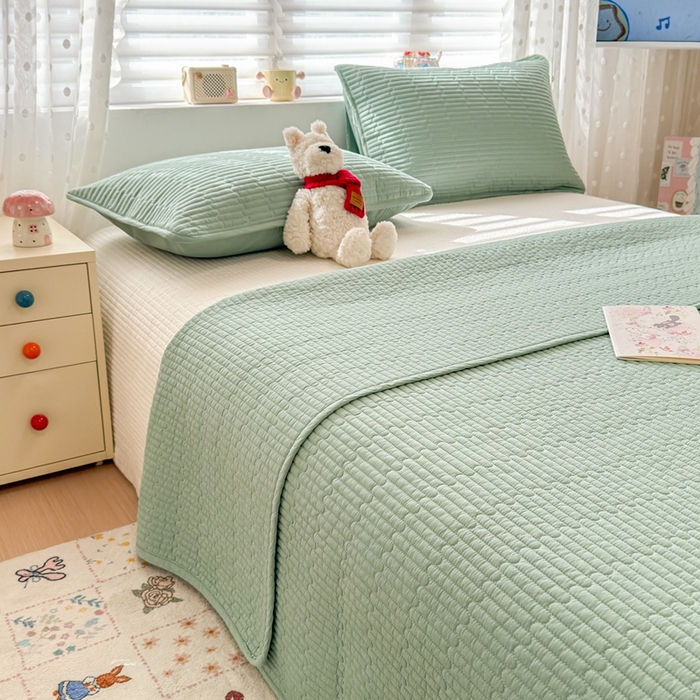 91家纺网 家纺一手货源 找家纺 雅萱家纺 2026新款双面全棉高温砂洗床盖系列 森林绿