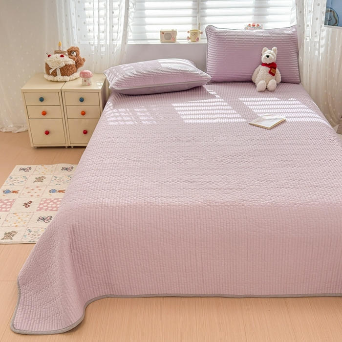 91家纺网 家纺一手货源 找家纺 雅萱家纺 2026新款双面全棉高温砂洗床盖系列 浅灰紫