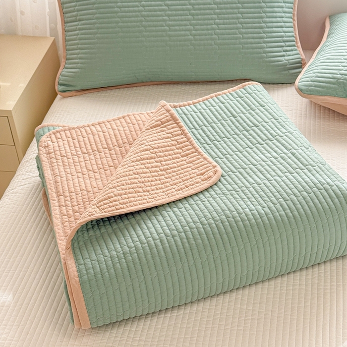 91家纺网 家纺一手货源 找家纺 雅萱家纺 2026新款双面全棉高温砂洗床盖系列 浅咖绿