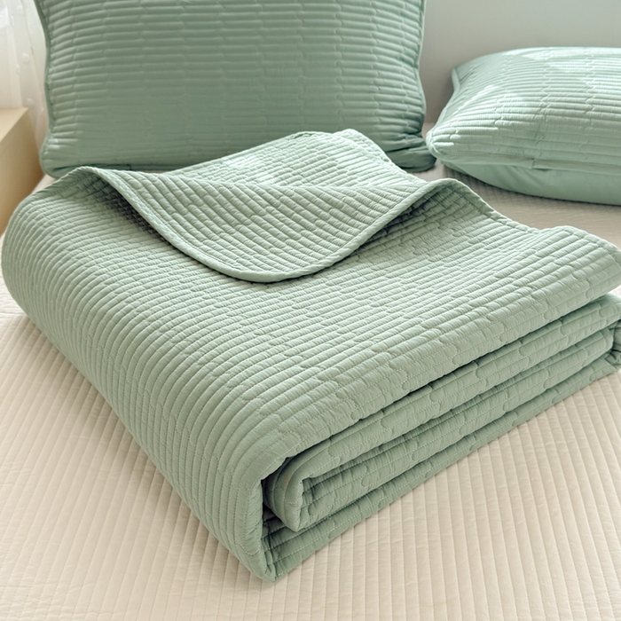 91家纺网 家纺一手货源 找家纺 雅萱家纺 2026新款双面全棉高温砂洗床盖系列 森林绿