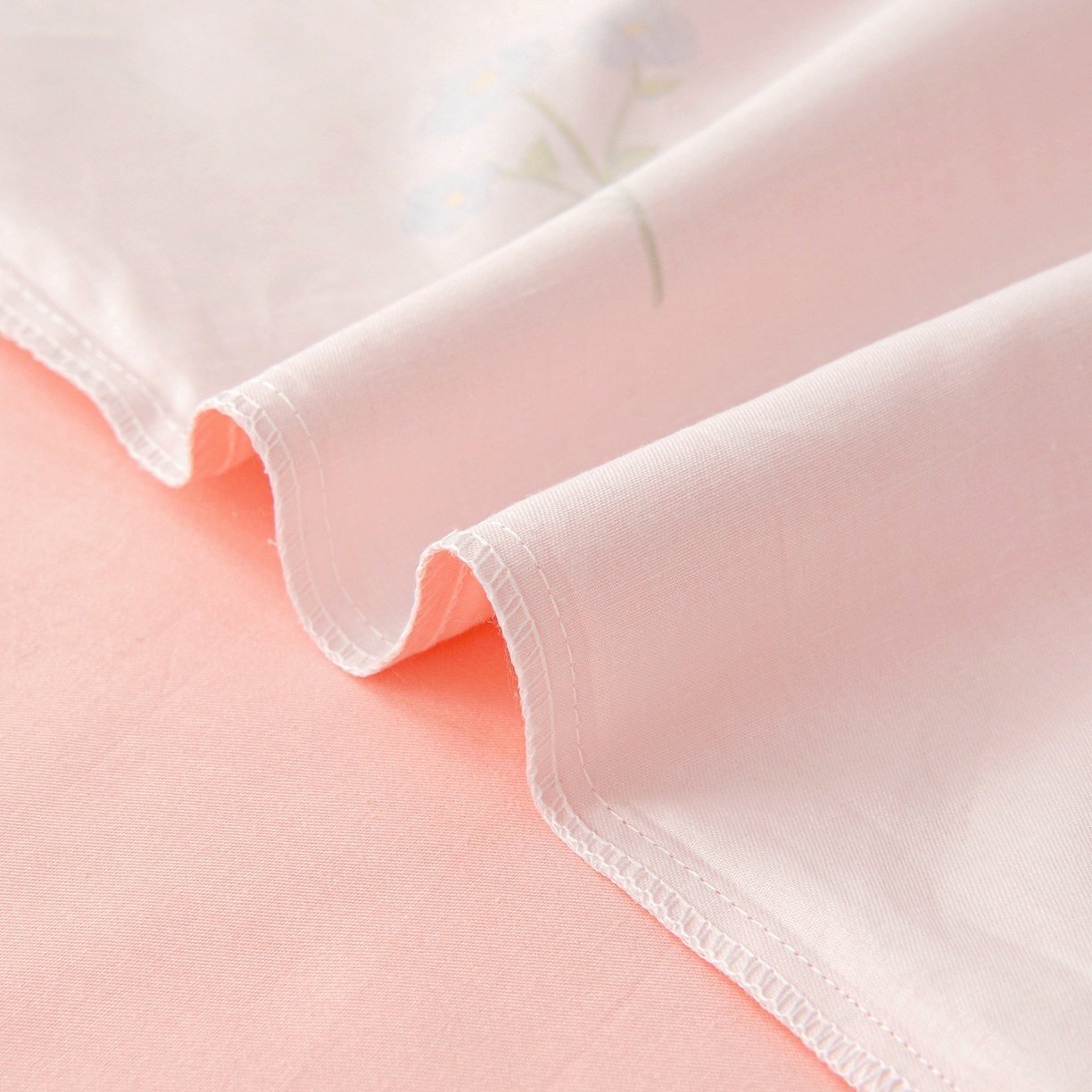 91家纺网 家纺一手货源 找家纺 御棉坊 2026新款A类全棉纯棉40S数码印花幼儿园入园三件套被子宝宝午睡被芯六件套 捧花小兔