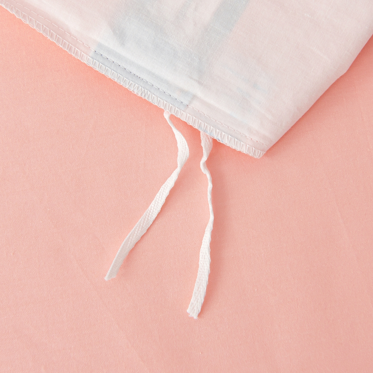 91家纺网 家纺一手货源 找家纺 御棉坊 2026新款A类全棉纯棉40S数码印花幼儿园入园三件套被子宝宝午睡被芯六件套 捧花小兔