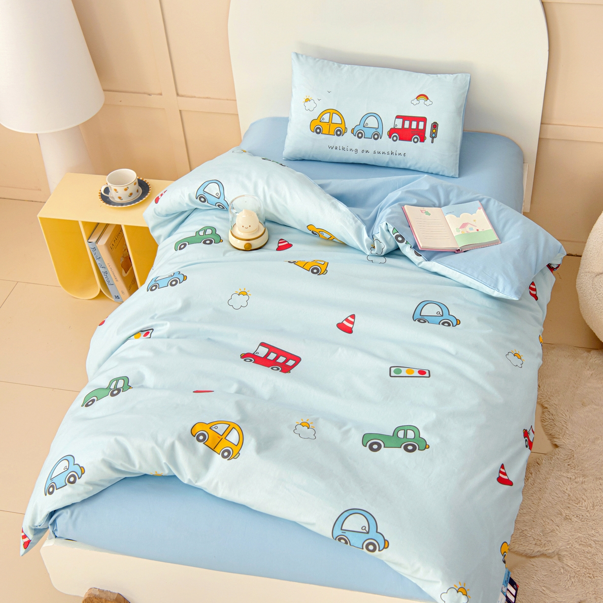 91家纺网 家纺一手货源 找家纺 御棉坊 2026新款A类全棉纯棉40S数码印花幼儿园入园三件套被子宝宝午睡被芯六件套 多彩小车