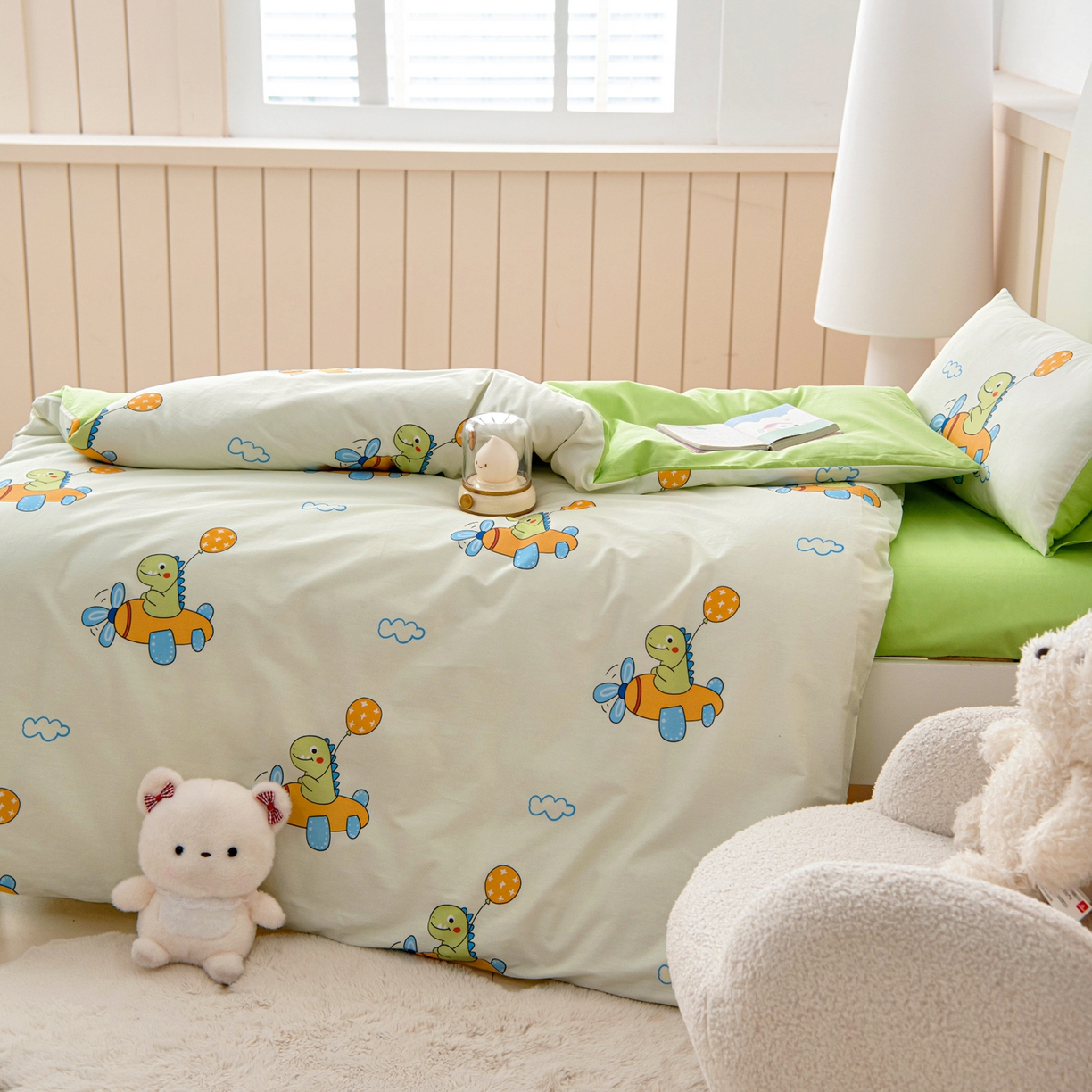 91家纺网 家纺一手货源 找家纺 御棉坊 2026新款A类全棉纯棉40S数码印花幼儿园入园三件套被子宝宝午睡被芯六件套 飞机恐龙