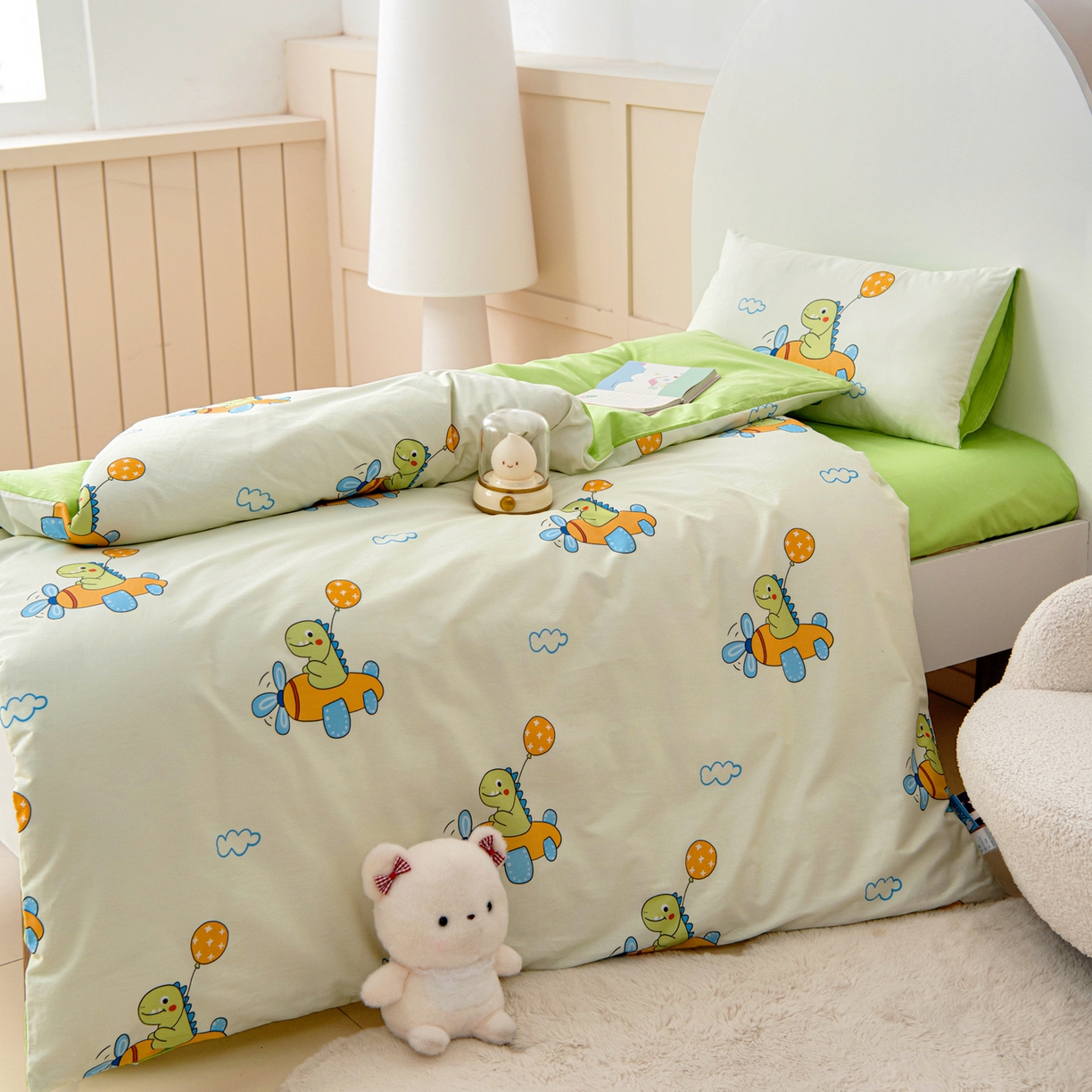 91家纺网 家纺一手货源 找家纺 御棉坊 2026新款A类全棉纯棉40S数码印花幼儿园入园三件套被子宝宝午睡被芯六件套 飞机恐龙