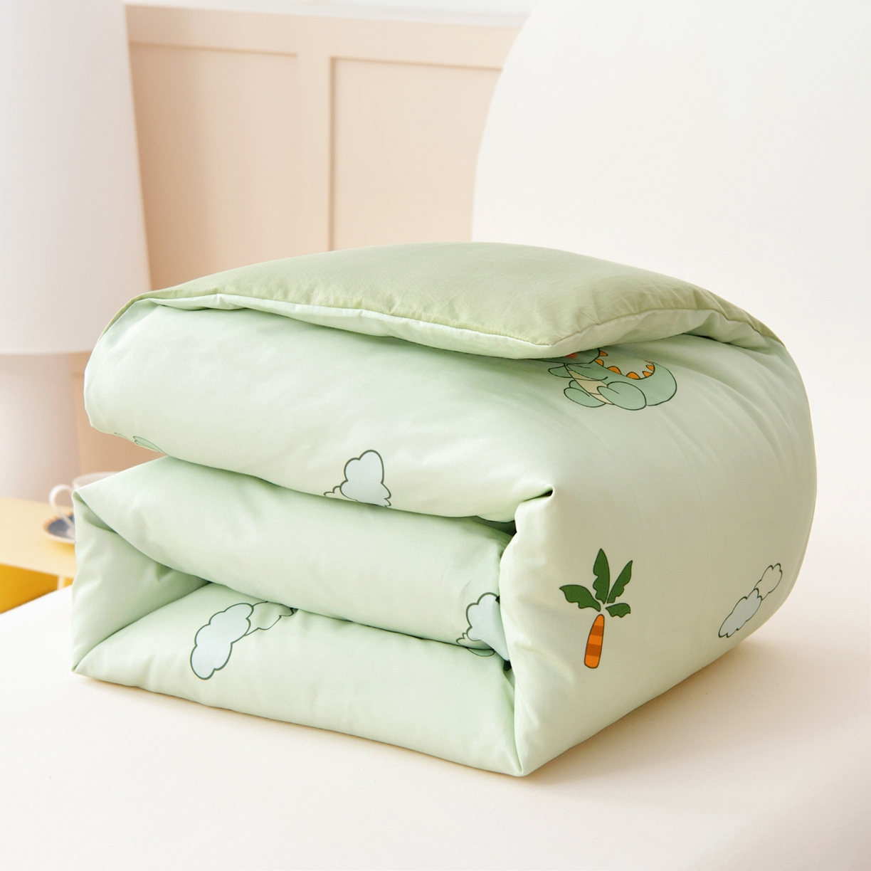 91家纺网 家纺一手货源 找家纺 御棉坊 2026新款A类全棉纯棉40S数码印花幼儿园入园三件套被子宝宝午睡被芯六件套 恐龙宝贝