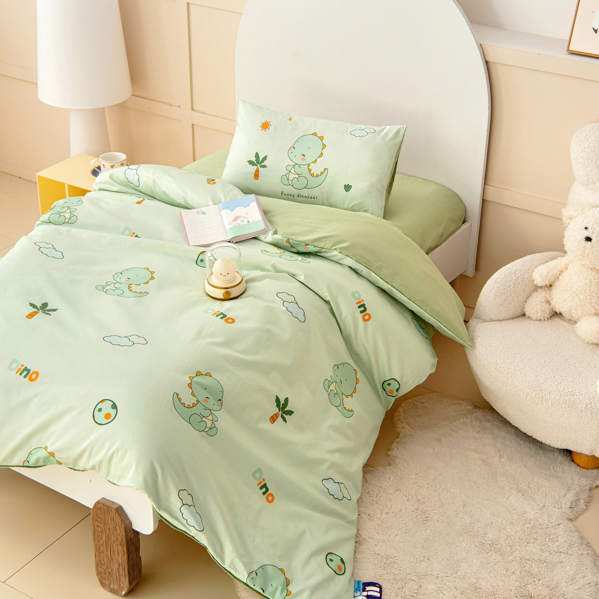 91家纺网 家纺一手货源 找家纺 御棉坊 2026新款A类全棉纯棉40S数码印花幼儿园入园三件套被子宝宝午睡被芯六件套 恐龙宝贝