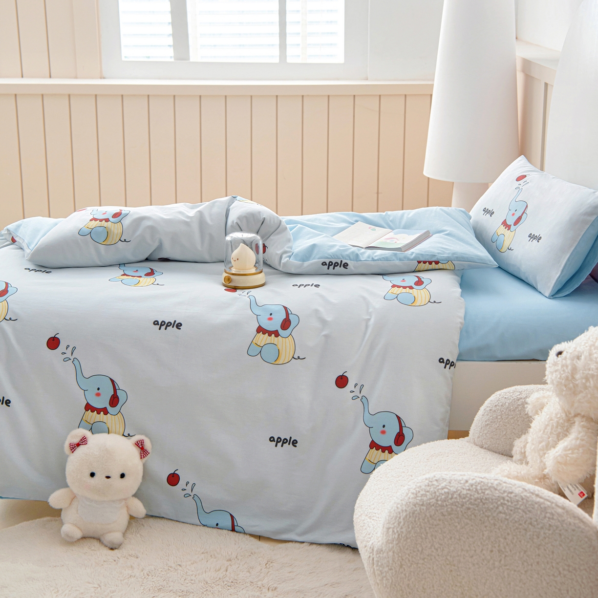 91家纺网 家纺一手货源 找家纺 御棉坊 2026新款A类全棉纯棉40S数码印花幼儿园入园三件套被子宝宝午睡被芯六件套 苹果小象