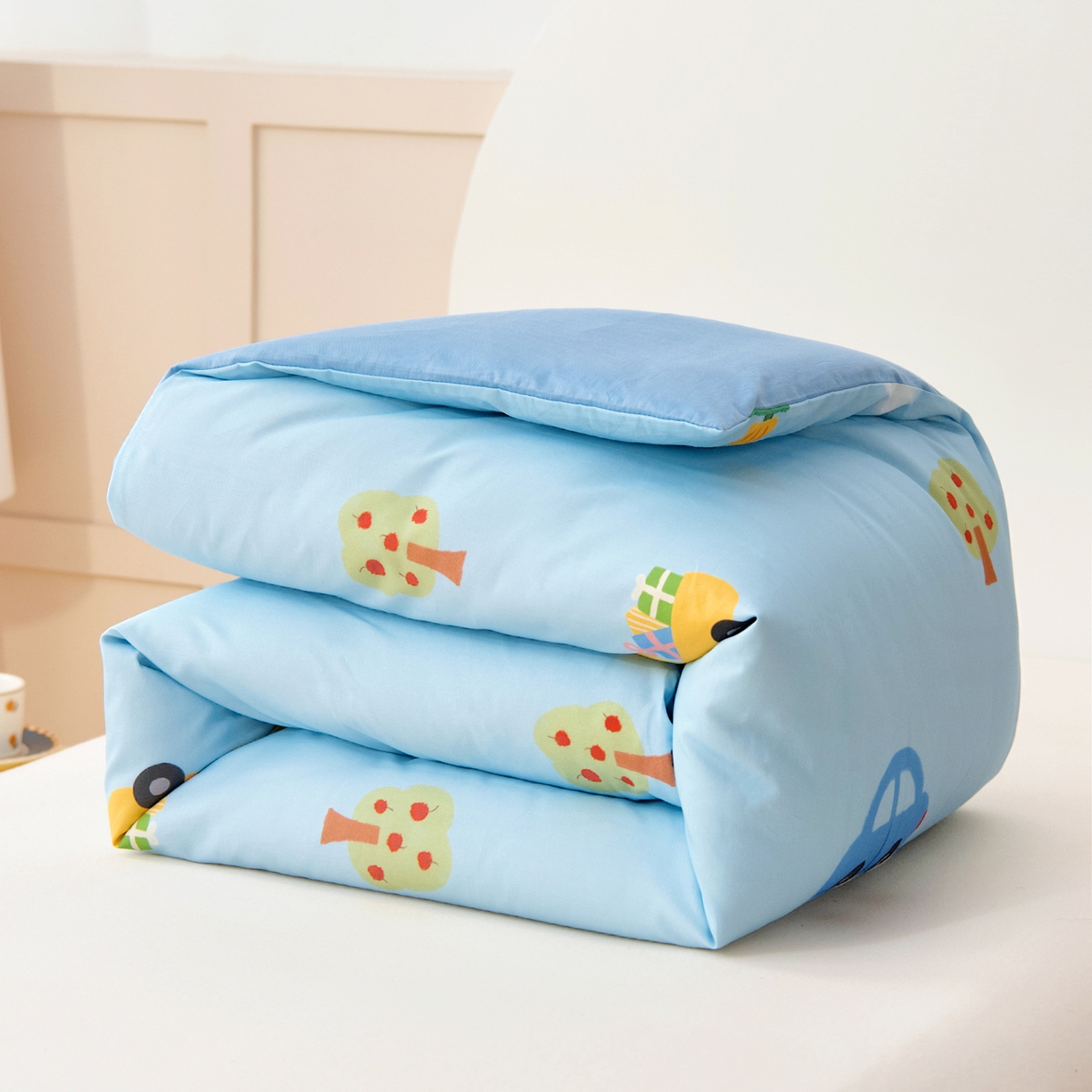 91家纺网 家纺一手货源 找家纺 御棉坊 2026新款A类全棉纯棉40S数码印花幼儿园入园三件套被子宝宝午睡被芯六件套 汽车假日