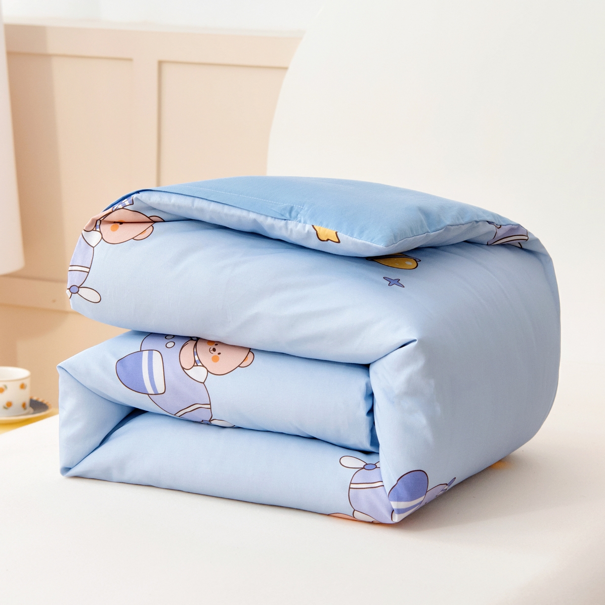 91家纺网 家纺一手货源 找家纺 御棉坊 2026新款A类全棉纯棉40S数码印花幼儿园入园三件套被子宝宝午睡被芯六件套 小熊飞行员