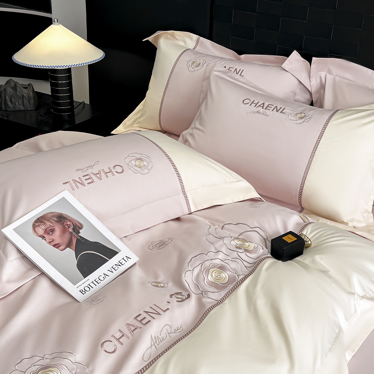 91家纺网 家纺一手货源 找家纺 （总）置顶家纺 2026新款春夏山茶花亲肤拼接刺绣四件套