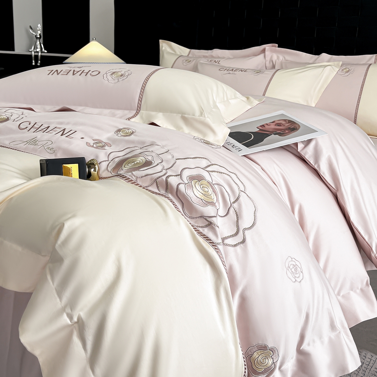 91家纺网 家纺一手货源 找家纺 （总）置顶家纺 2026新款春夏山茶花亲肤拼接刺绣四件套