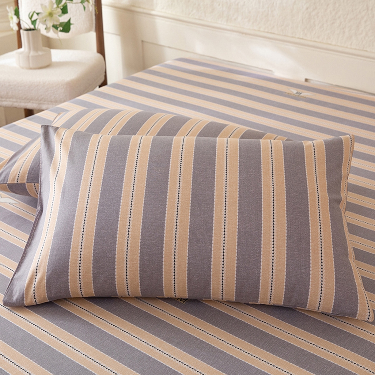 91家纺网 家纺一手货源 找家纺 （总）八十八家纺 2026新款无印风全棉纯棉斜纹条格单枕套枕套单件单品枕套