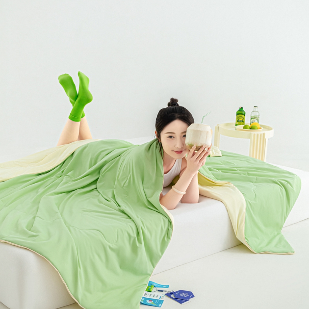 爱彼家纺 2026马年新款冰感黑科技冰卡小凉被单夏被自带降温buff一触透心凉-冰卡夏被系列一 冰卡-果绿+芝士