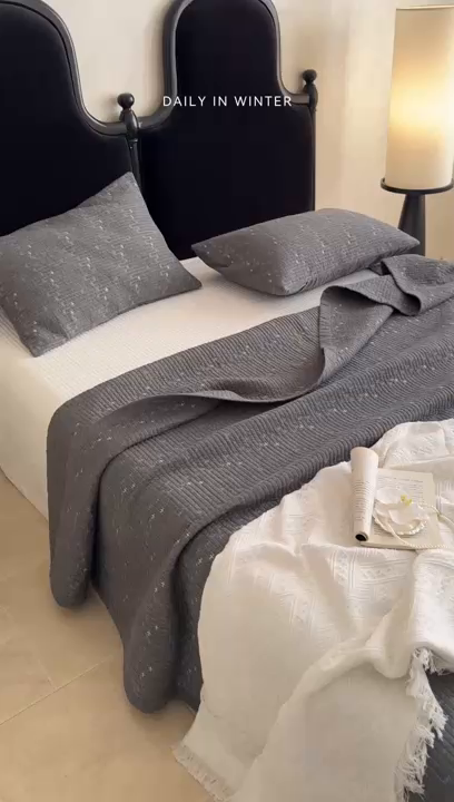 91家纺网 家纺一手货源 找家纺 床盖工厂店 2025新款韩式四叶草双面全棉填充棉花床盖套件 绅士灰