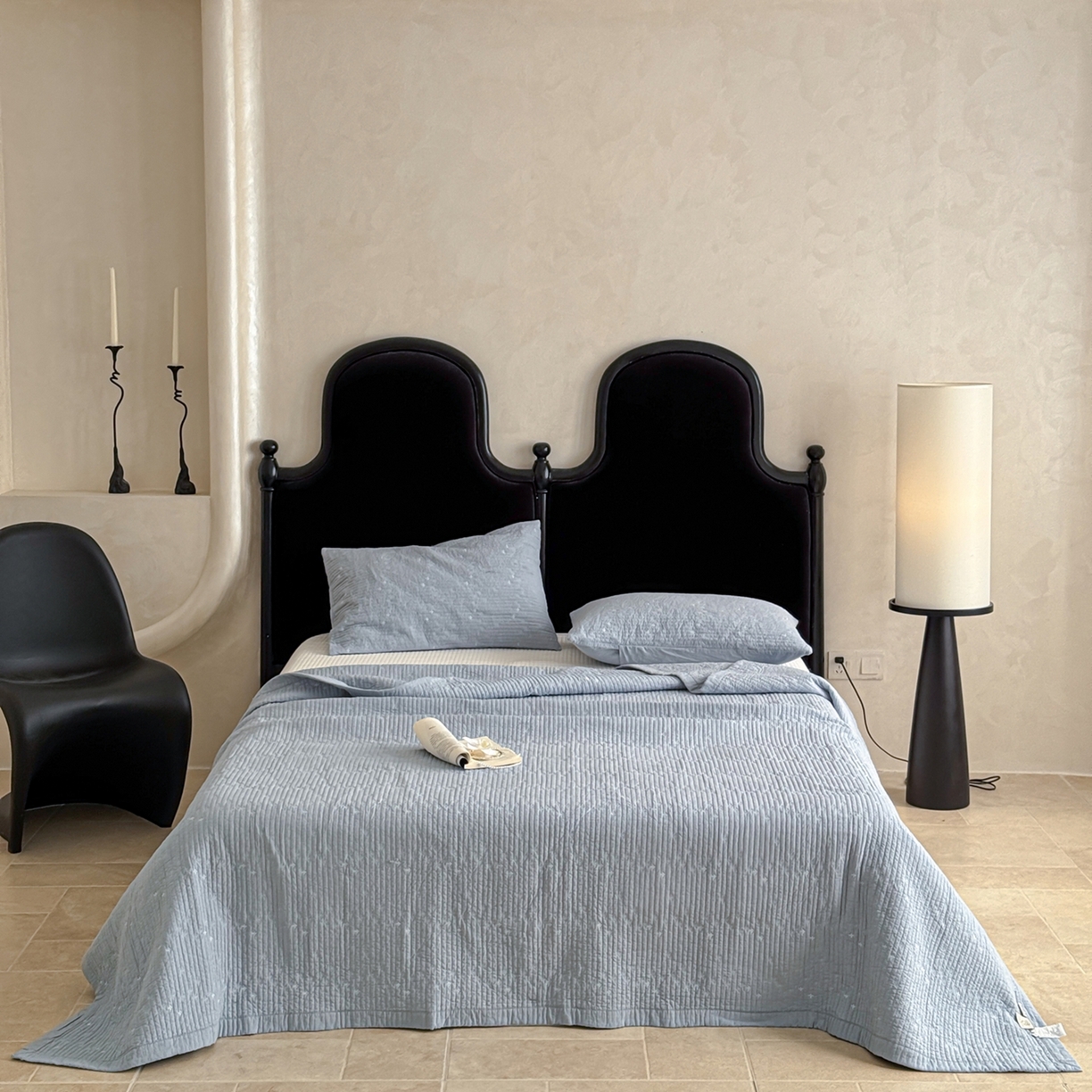 91家纺网 家纺一手货源 找家纺 床盖工厂店 2025新款韩式四叶草双面全棉填充棉花床盖套件 天空兰