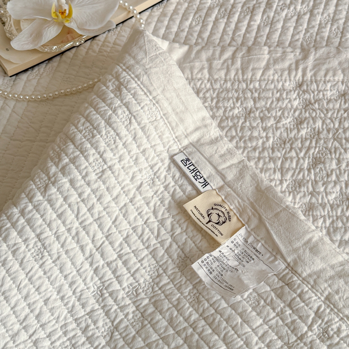 91家纺网 家纺一手货源 找家纺 床盖工厂店 2025新款韩式四叶草双面全棉填充棉花床盖套件 珍珠白