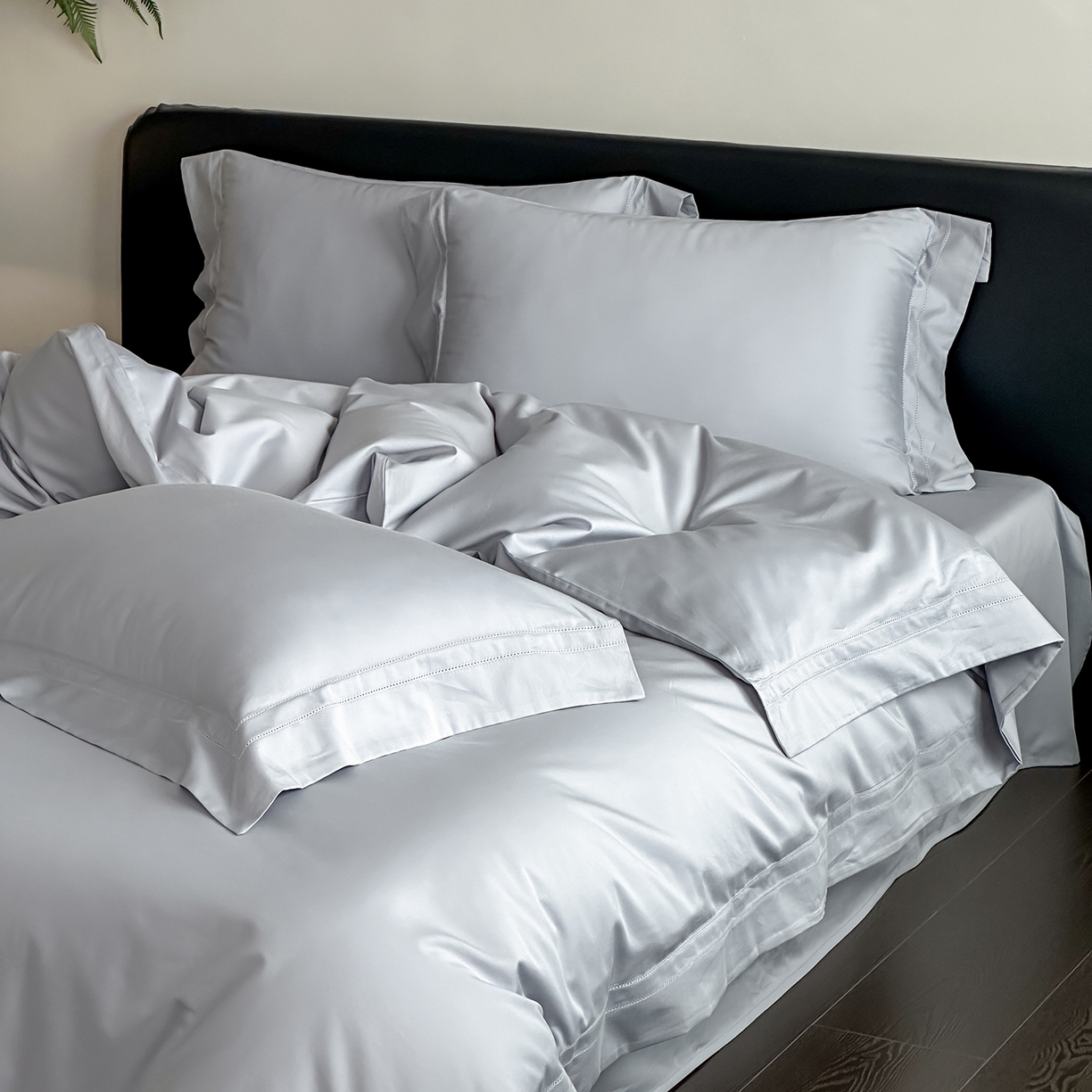 91家纺网 家纺一手货源 找家纺 卡巴伦家纺 2026新款全棉安娜轻氧裸感棉亚朵同款四件套（控价标准号：398元 会员：-20元 如需快递盒需加5元） 安娜 雾蓝灰