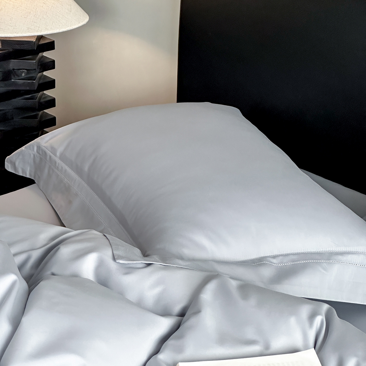 91家纺网 家纺一手货源 找家纺 卡巴伦家纺 2026新款全棉安娜轻氧裸感棉亚朵同款四件套（控价标准号：398元 会员：-20元 如需快递盒需加5元） 安娜 雾蓝灰