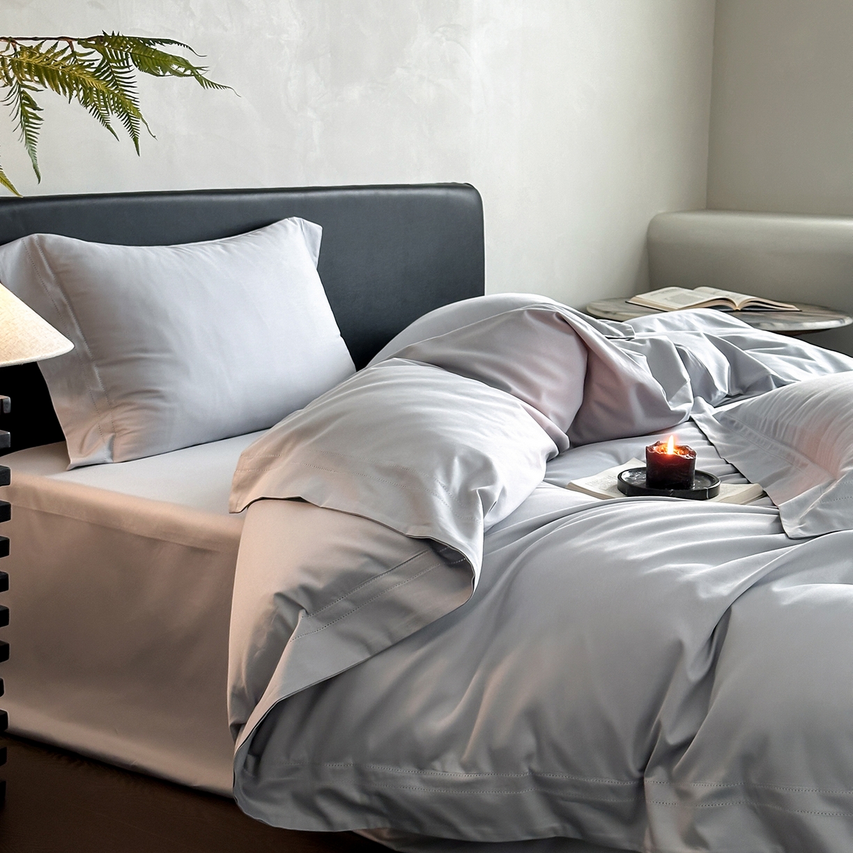 91家纺网 家纺一手货源 找家纺 卡巴伦家纺 2026新款全棉安娜轻氧裸感棉亚朵同款四件套（控价标准号：398元 会员：-20元 如需快递盒需加5元） 安娜 雾蓝灰