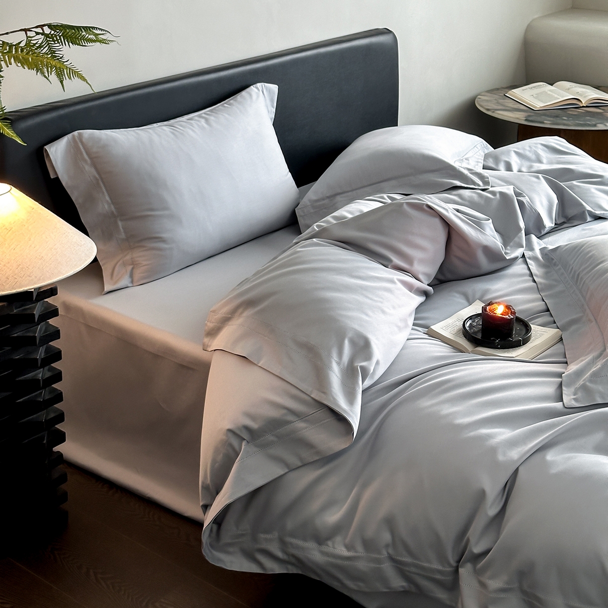 91家纺网 家纺一手货源 找家纺 卡巴伦家纺 2026新款全棉安娜轻氧裸感棉亚朵同款四件套（控价标准号：398元 会员：-20元 如需快递盒需加5元） 安娜 雾蓝灰