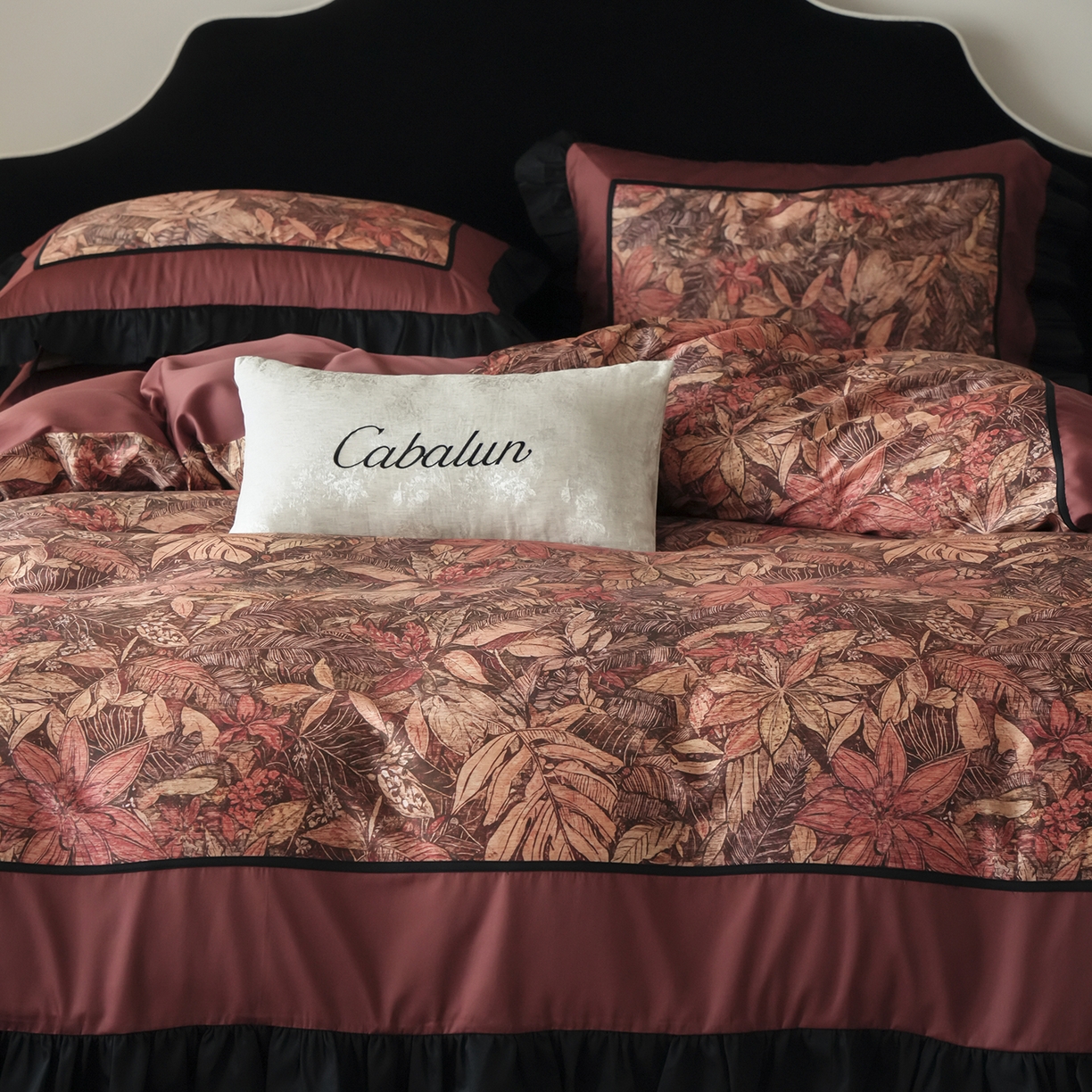 91家纺网 家纺一手货源 找家纺 卡巴伦家纺 2026新款天丝棉法式复古风天丝棉拼接款四件套（控价标准号：458元 有快递盒需求的话需加5元 会员：-20元）  韵（复古红）