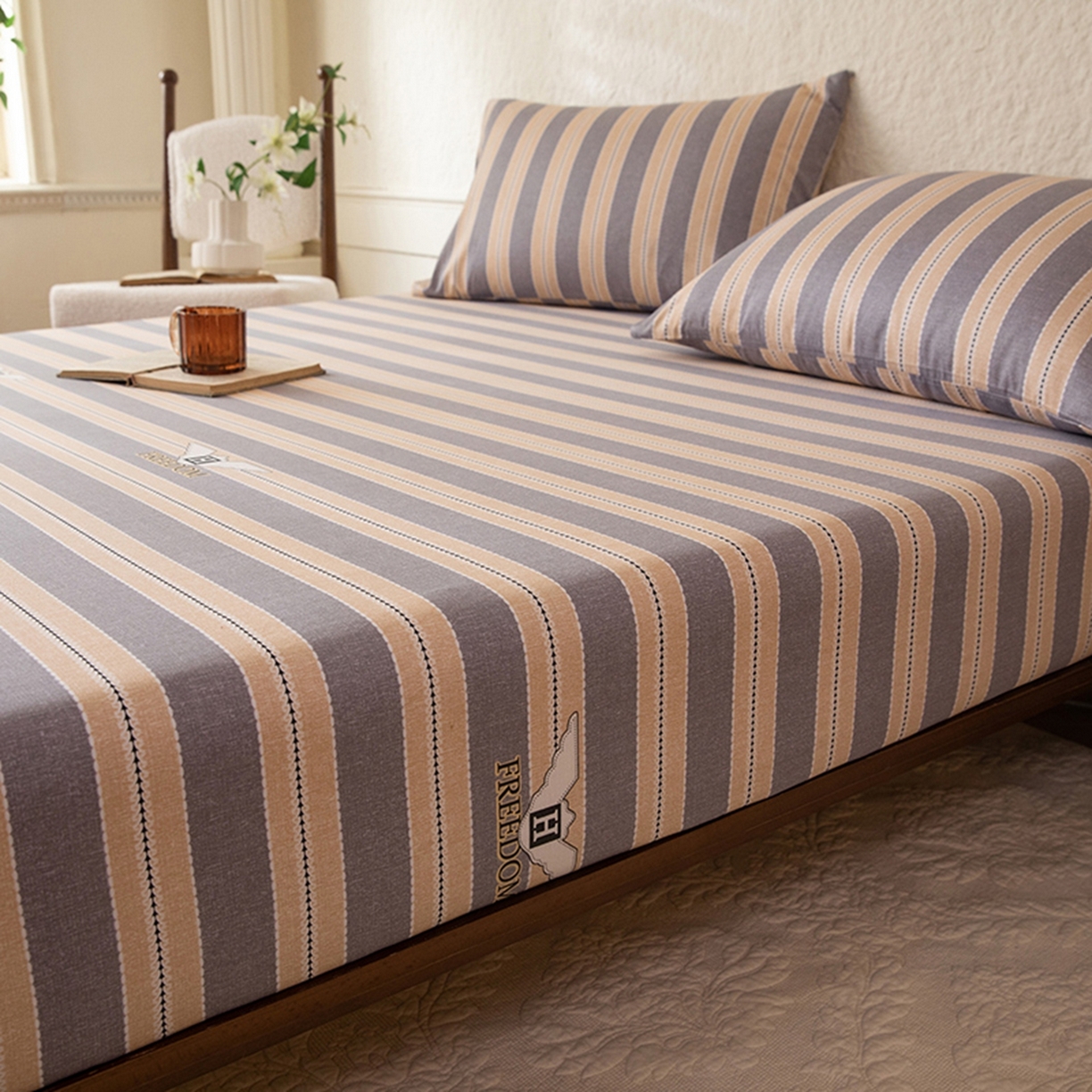 91家纺网 家纺一手货源 找家纺 （总）八十八家纺 2026新款无印风全棉纯棉斜纹条格单床笠床笠单件单品床笠