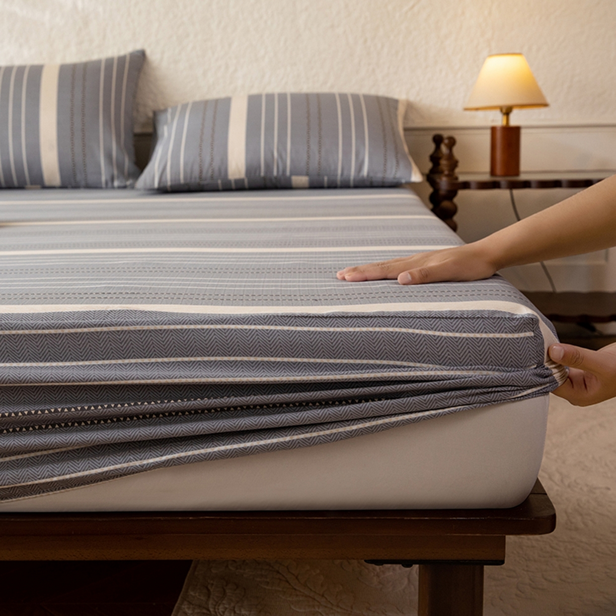 91家纺网 家纺一手货源 找家纺 八十八家纺 2026新款无印风全棉纯棉斜纹条格单床笠床笠单件单品床笠 木几