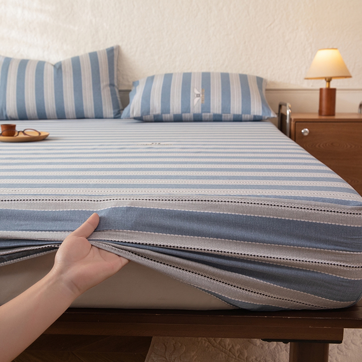 91家纺网 家纺一手货源 找家纺 八十八家纺 2026新款无印风全棉纯棉斜纹条格单床笠床笠单件单品床笠 木夏