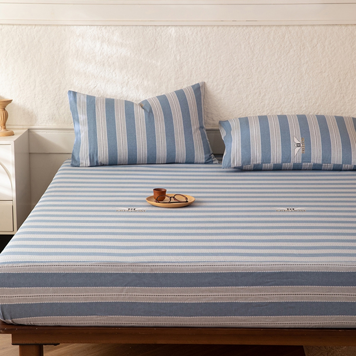 91家纺网 家纺一手货源 找家纺 八十八家纺 2026新款无印风全棉纯棉斜纹条格单床笠床笠单件单品床笠 木夏