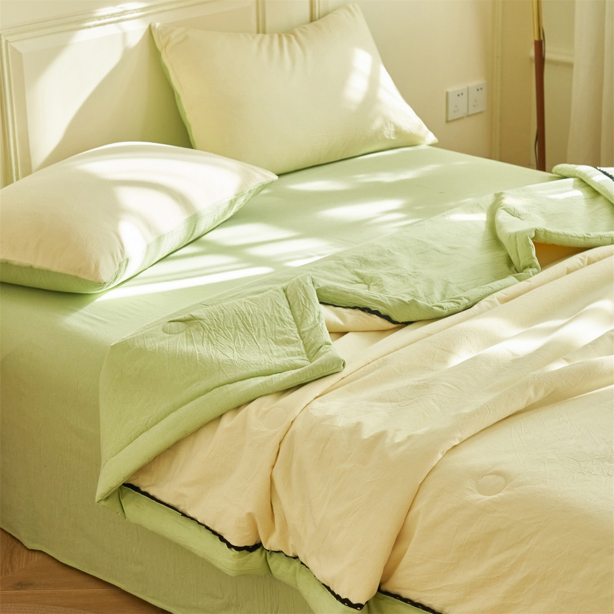 91家纺网 家纺一手货源 找家纺 恒爱家纺 2026新款全棉纯棉纯色双拼夏被四件套夏凉被空调被 象牙白