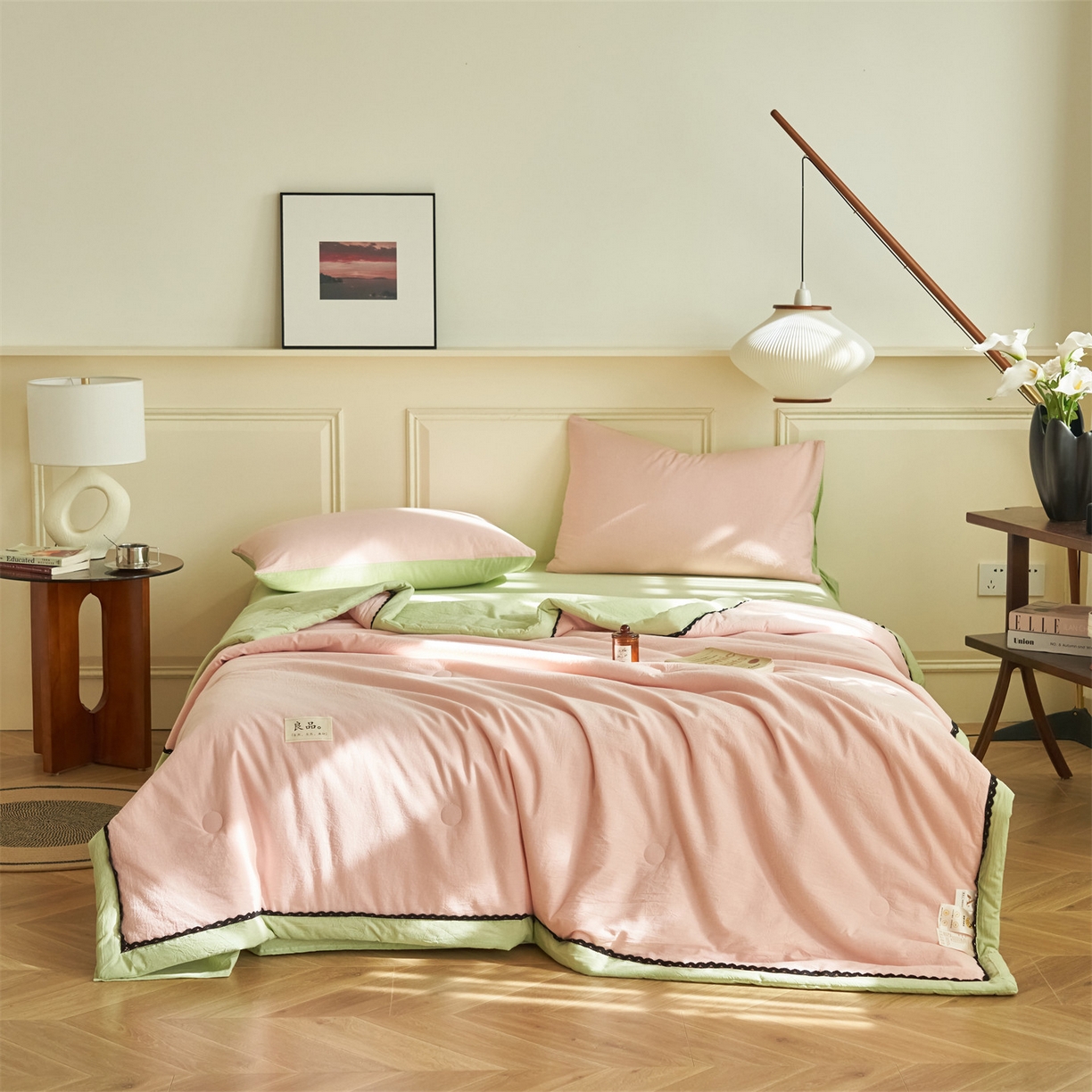 91家纺网 家纺一手货源 找家纺 恒爱家纺 2026新款全棉纯棉纯色双拼夏被四件套夏凉被空调被 香妃粉