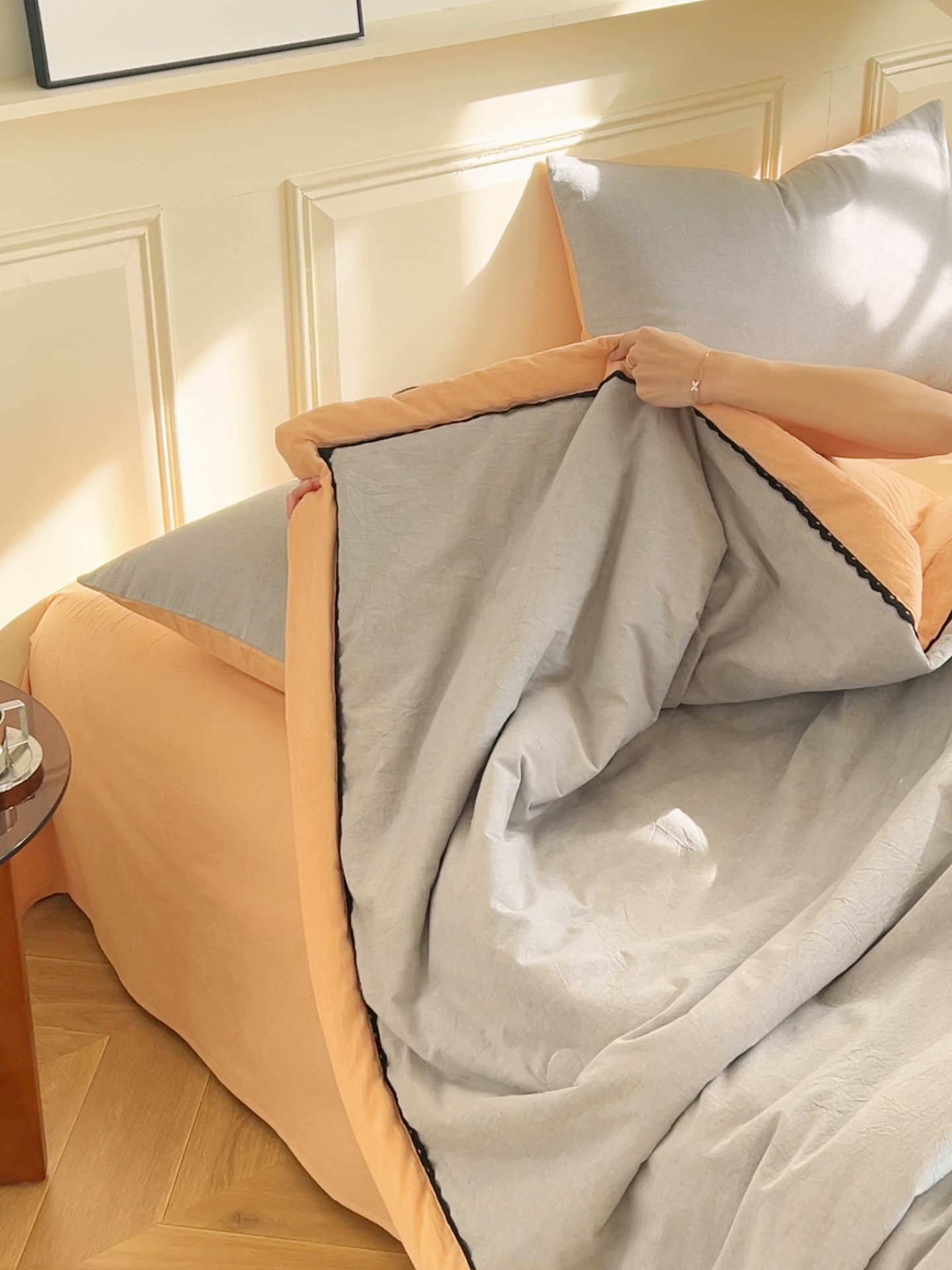 91家纺网 家纺一手货源 找家纺 恒爱家纺 2026新款全棉纯棉纯色双拼夏被四件套夏凉被空调被 深情灰